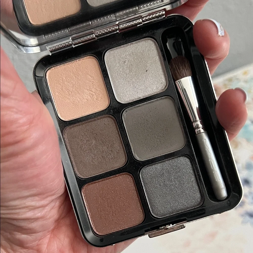 Mac Cosmetics Royal Assets Eyeshadow Palette w/ Mirror - 6 Cool & 6 Smokey Eyes
